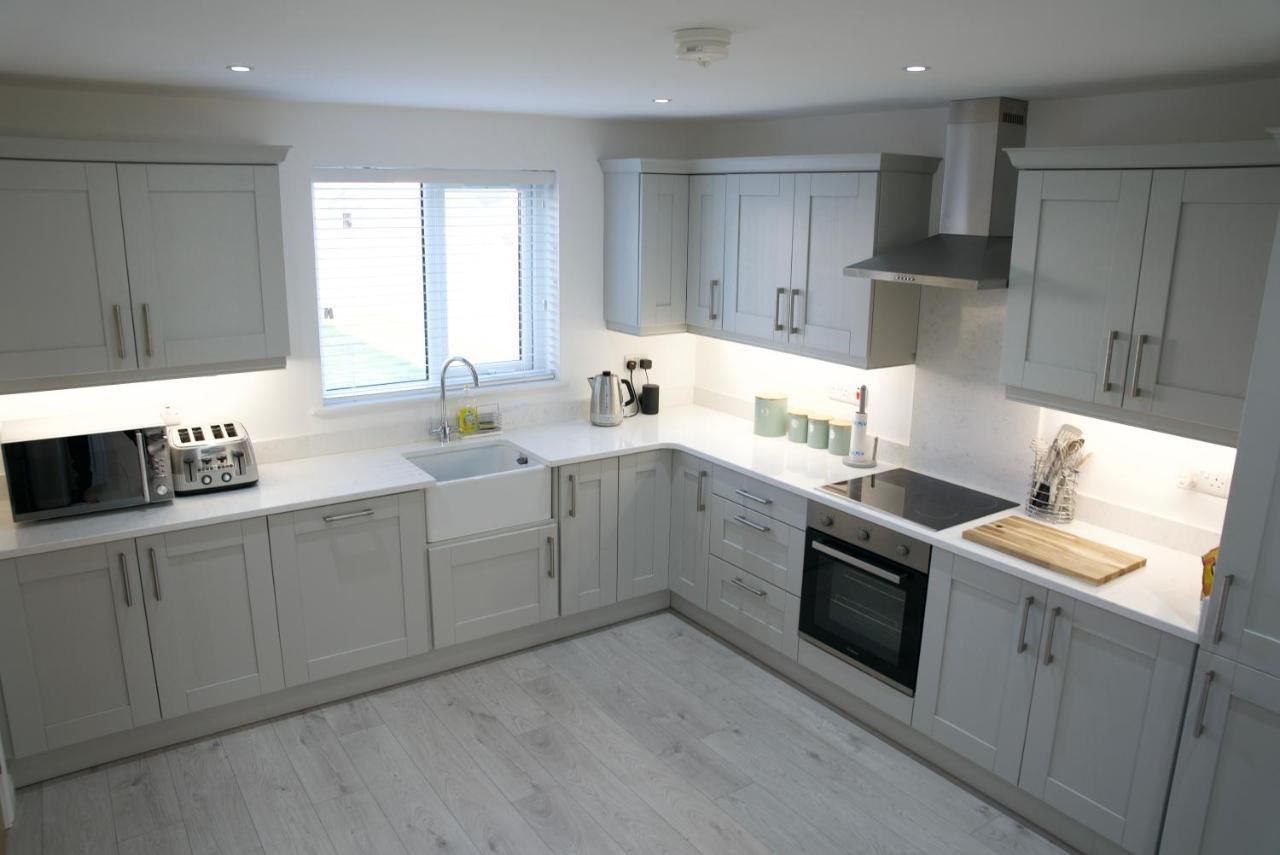 Modern 3 Bedroom Coastal Home Newry Eksteriør billede
